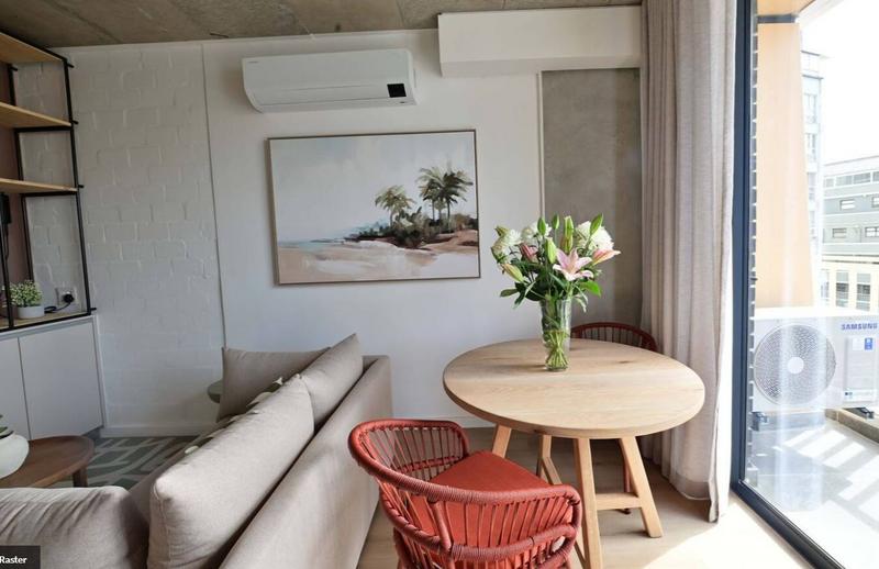 1 Bedroom Property for Sale in Sea Point Western Cape